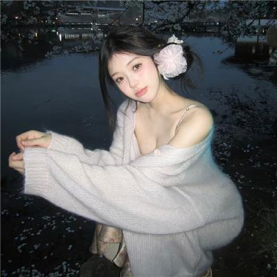 黑衣女孩